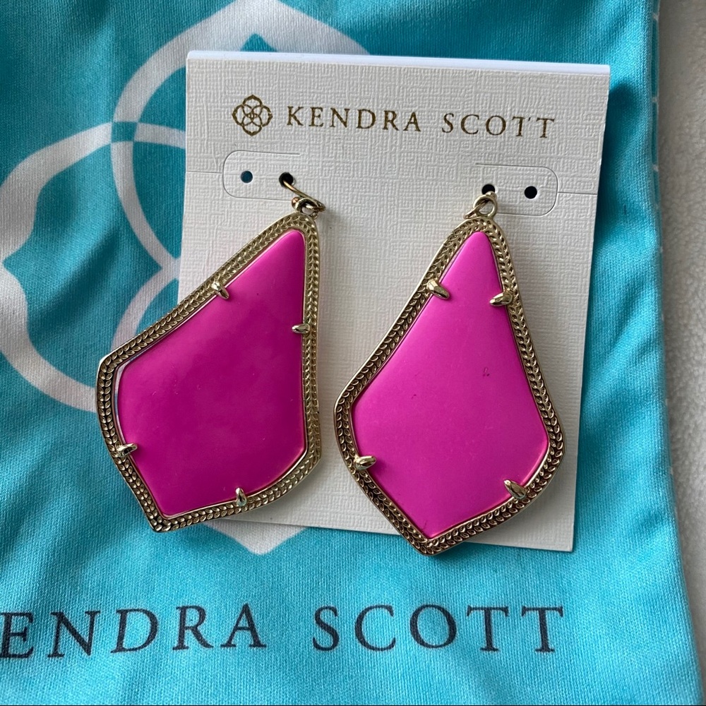 Kendra Scott earrings